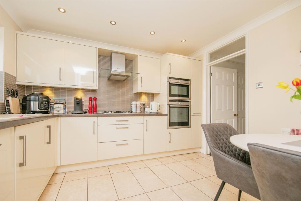 Additional property image - Whinfield Avenue, Dovercourt, Harwich