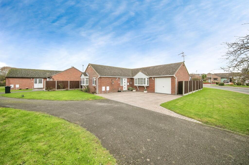 Additional property image - Whinfield Avenue, Dovercourt, Harwich