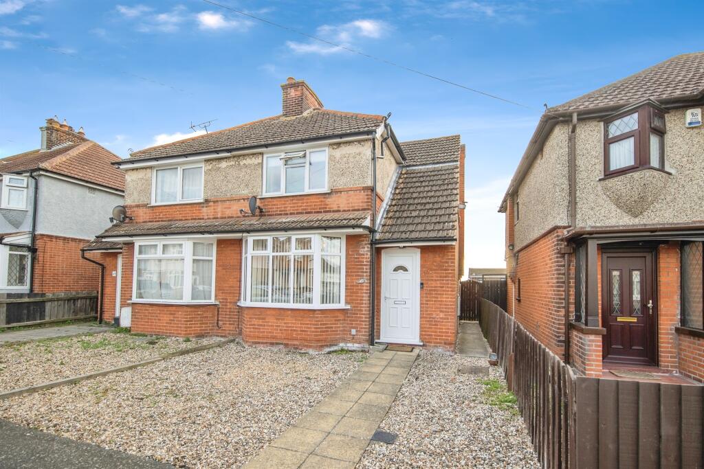Main image of property: Shaftesbury Avenue, Harwich