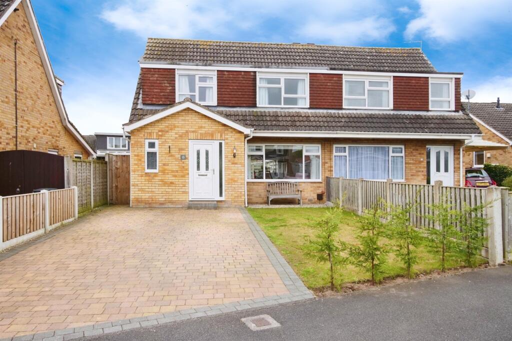 3 bedroom semidetached house for sale in Windsor Drive, Wigginton, YORK, YO32