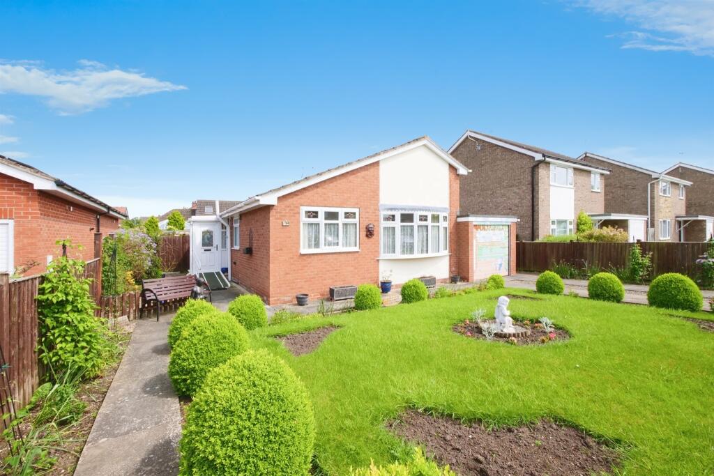 2 bedroom detached bungalow for sale in Mulberry Drive, Haxby, York, YO32