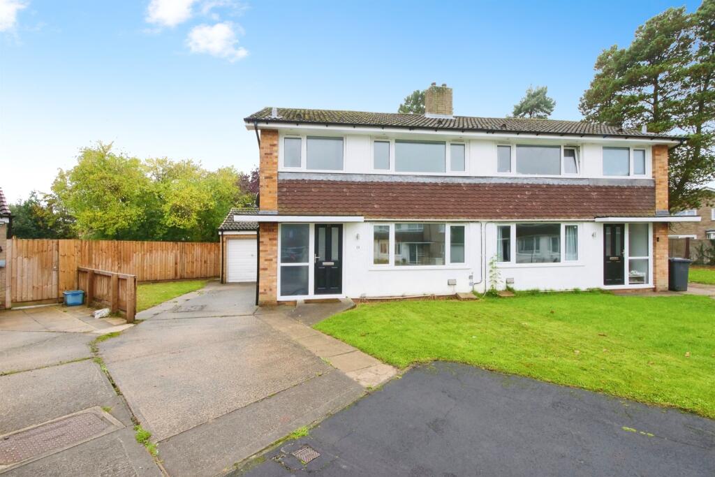 3 bedroom semidetached house for sale in Linton Meadow, Linton On Ouse