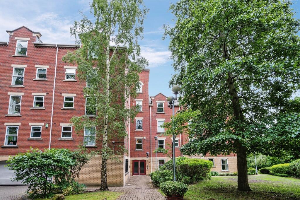 2 bedroom apartment for sale in Cardigan Road, Leeds, LS6