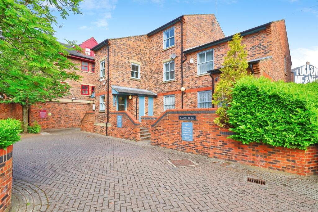 Main image of property: Navigation Walk, Leeds