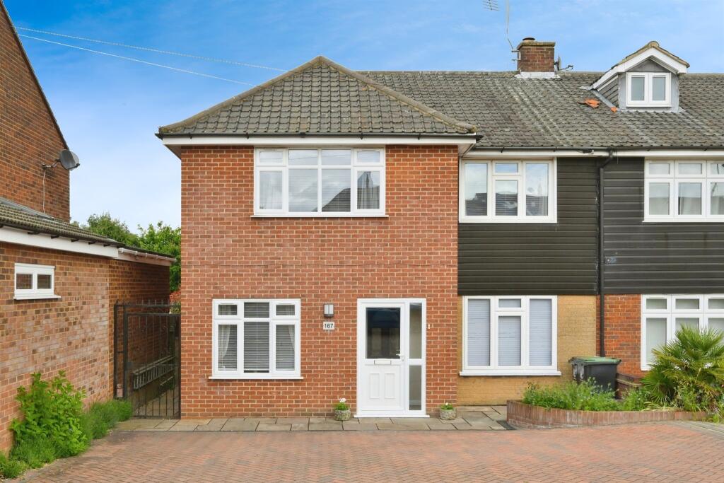 5 bedroom semidetached house for sale in Honey Lane, Waltham Abbey, EN9