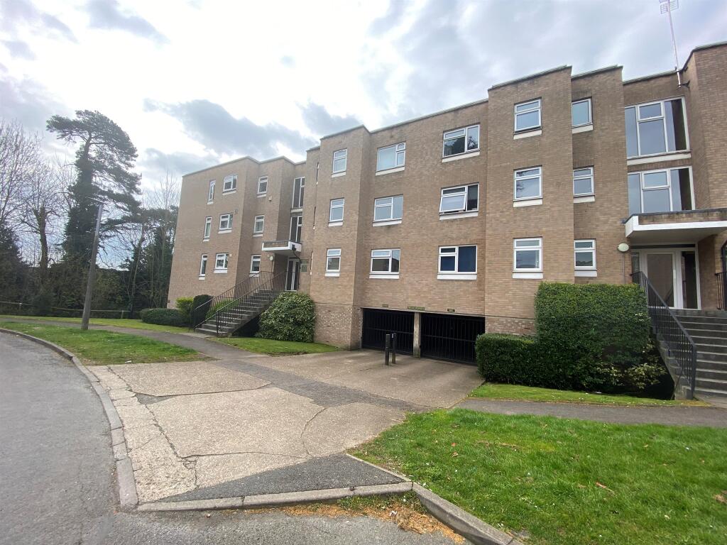 Main image of property: Rawdon Drive, Hoddesdon