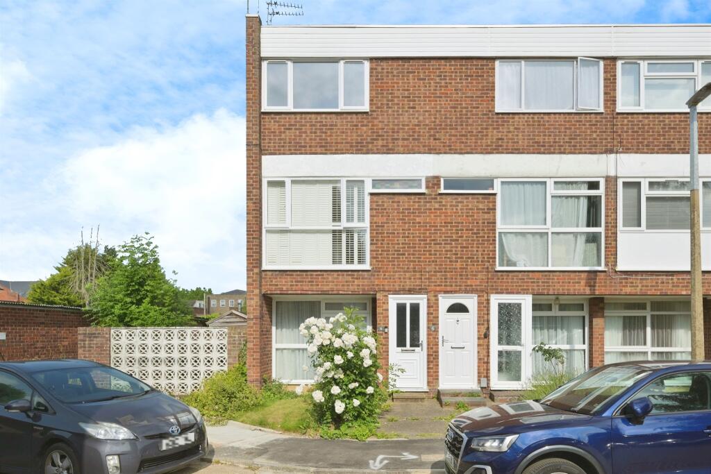 Main image of property: Park View, Hoddesdon