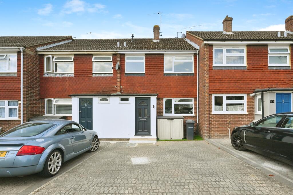 Main image of property: Stoneleigh Drive, Hoddesdon