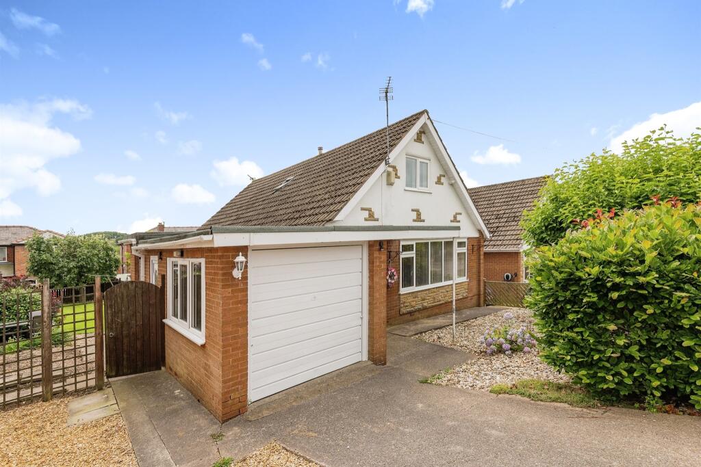 4 bedroom detached house for sale in Rockwood Rise, Denby Dale