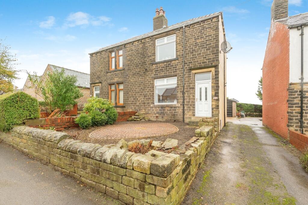 2 bedroom semidetached house for sale in Huddersfield Road