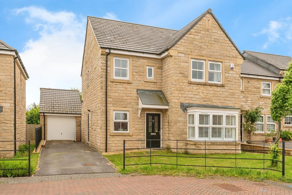 4 bedroom detached house for sale in Boshaw Mews, Scholes, Holmfirth, HD9