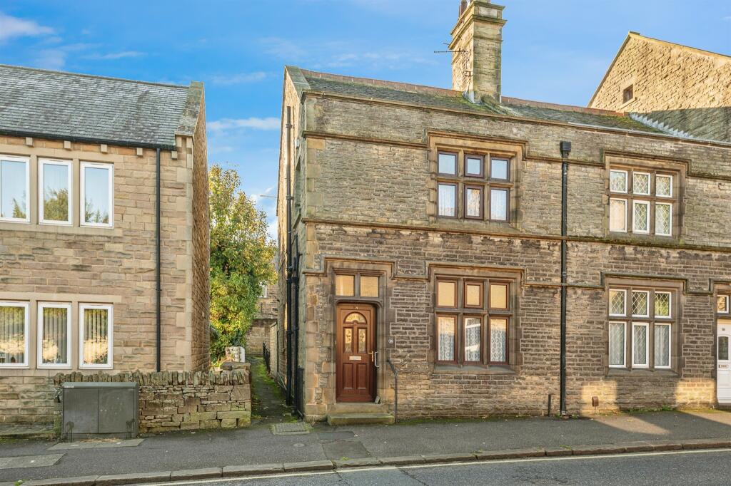 3 Bedroom End Of Terrace House For Sale In Huddersfield Road Meltham