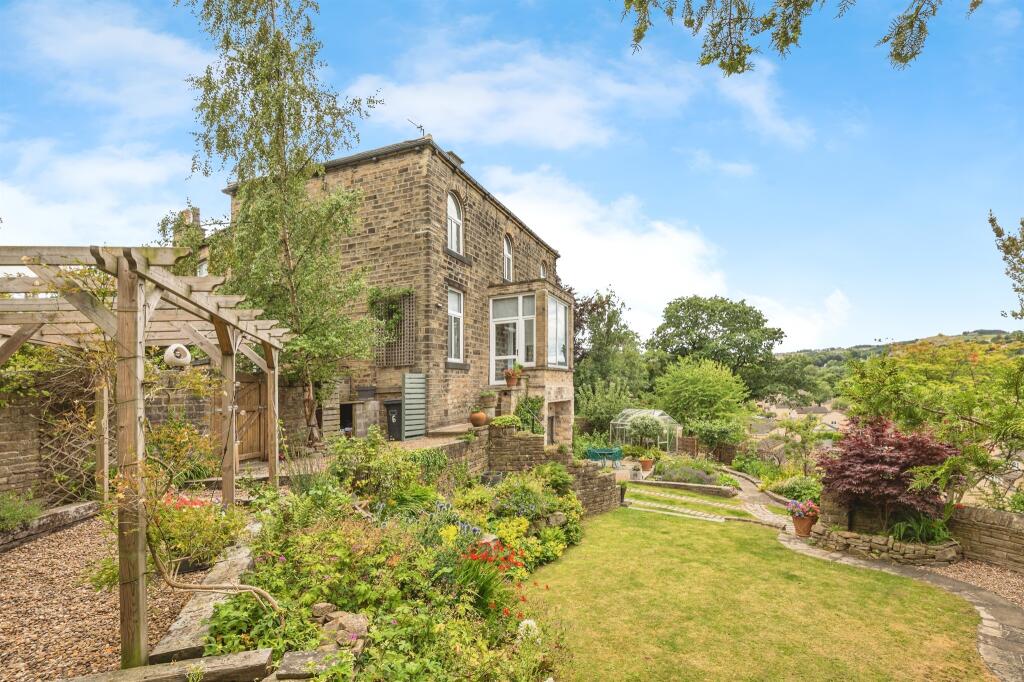 Main image of property: Heys Road, Holmfirth