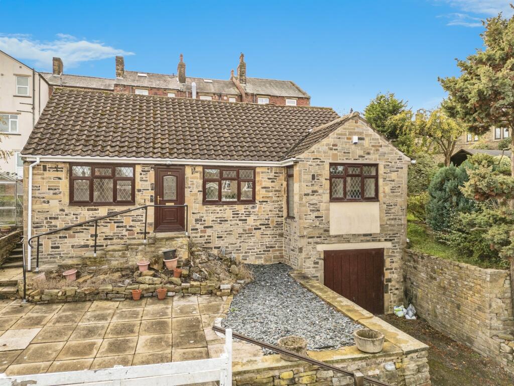 Main image of property: Elm Street, Skelmanthorpe, Huddersfield