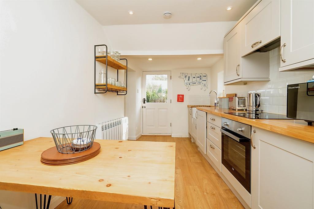 3 bedroom semidetached house for sale in The Street, Brinton, MELTON