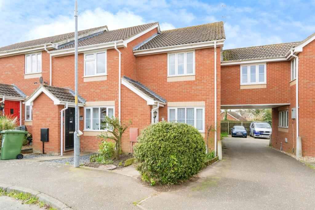 2 bedroom terraced house for sale in Bridge Close, Briston, Melton