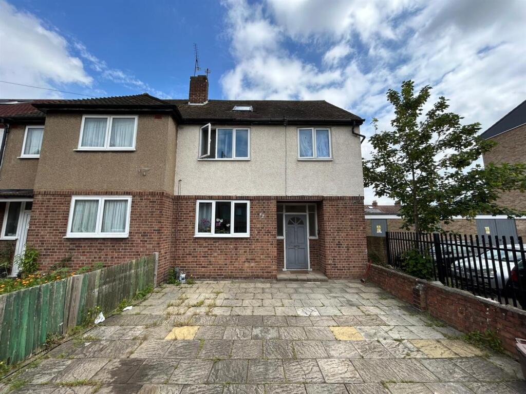 Main image of property: Parsonage Lane, Enfield