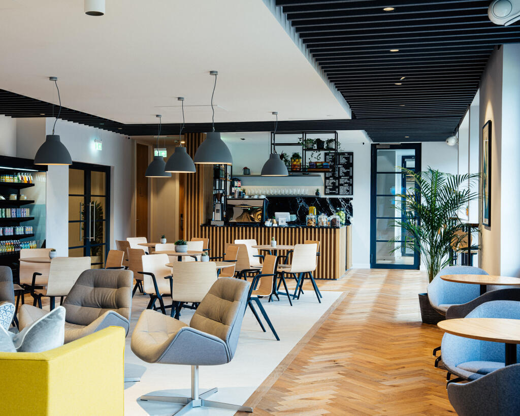 Juice Bar &amp; cafe