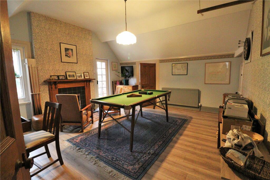 3 bedroom penthouse for sale in Noctorum Lane, Oxton, Wirral, CH43