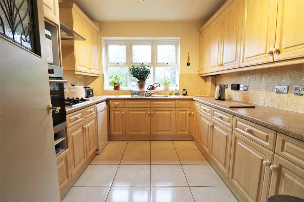 3 bedroom penthouse for sale in Noctorum Lane, Oxton, Wirral, CH43