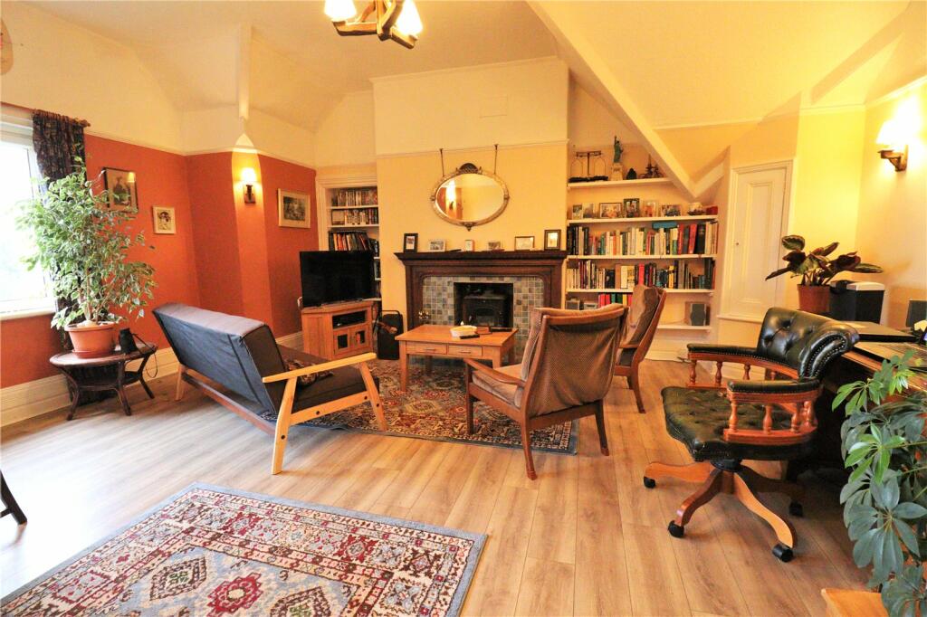 3 bedroom penthouse for sale in Noctorum Lane, Oxton, Wirral, CH43