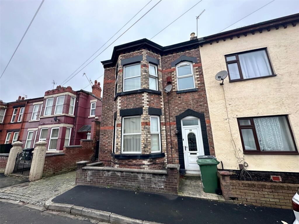 3 bedroom end of terrace house for sale in Laurel Road, Tranmere