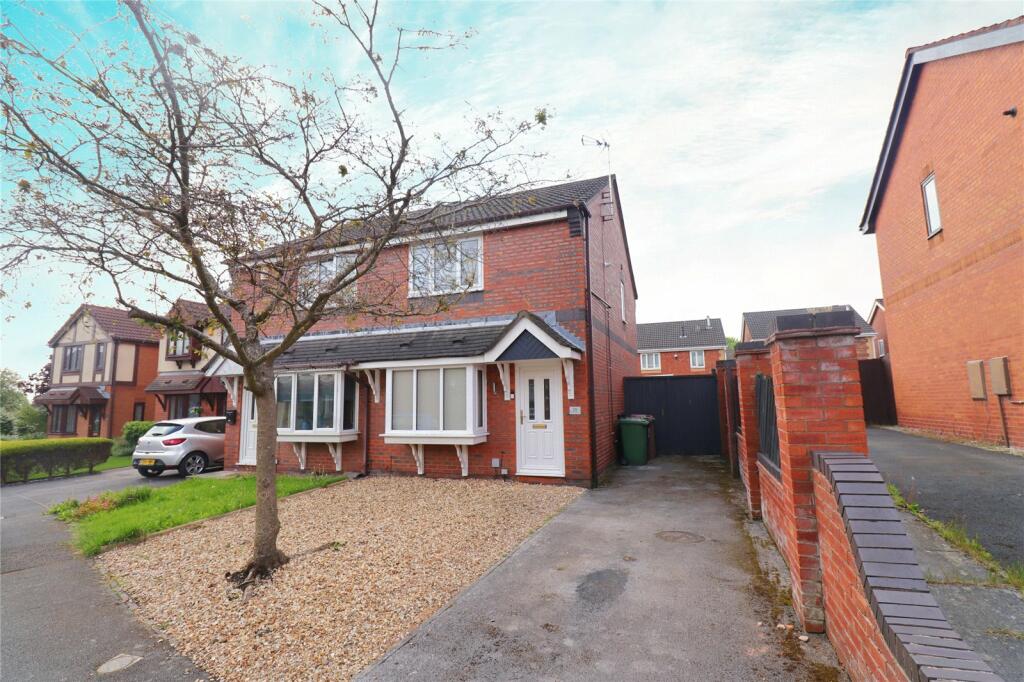 3 bedroom semidetached house for sale in Oakwood Drive, Prenton