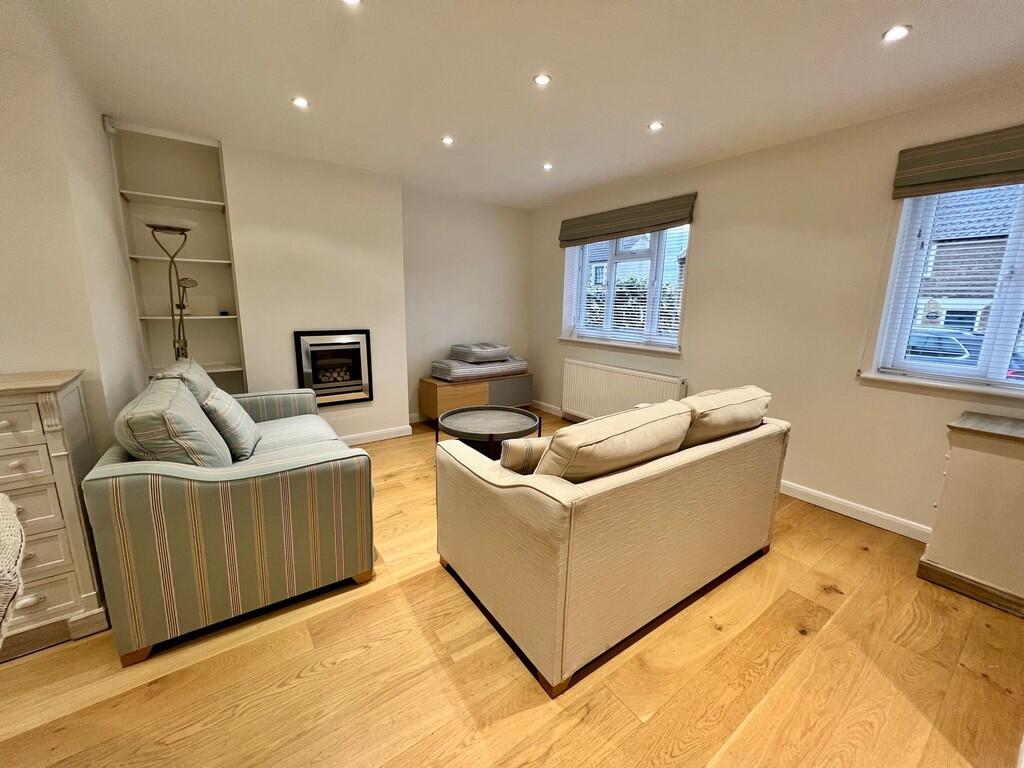 Main image of property: High Street, Aldeburgh, IP15