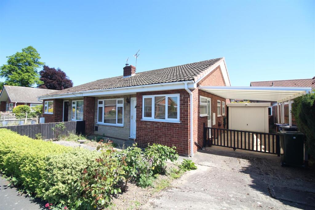 Main image of property: Oakwood Close, Church Fenton, Tadcaster