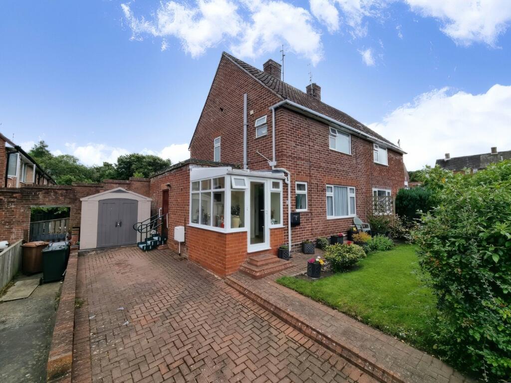 2 bedroom semidetached house for sale in Priestlands Avenue, Hexham