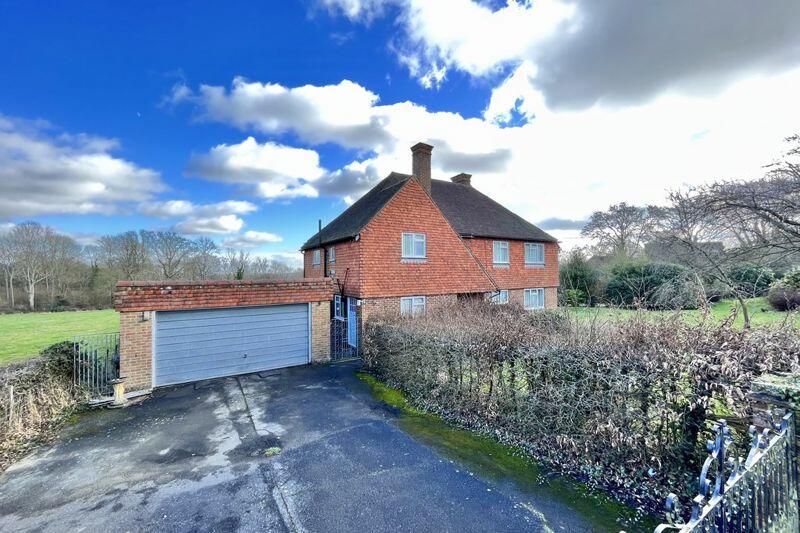 3 bedroom detached house for sale in Palmers Green Lane, Brenchley, TN12