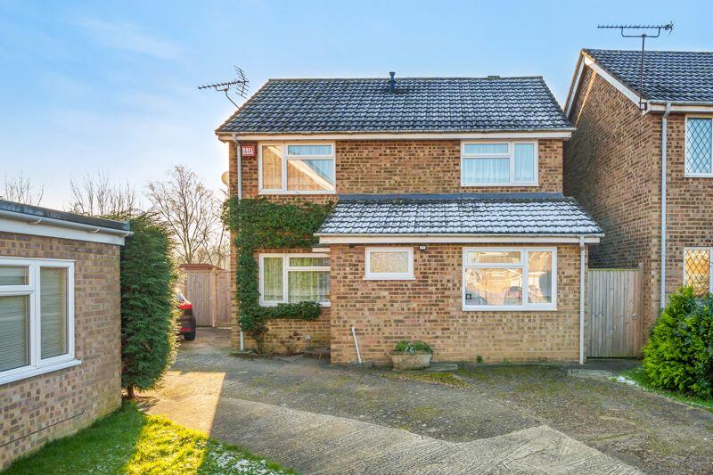 4 bedroom detached house for sale in Slaney Road, Staplehurst, TN12
