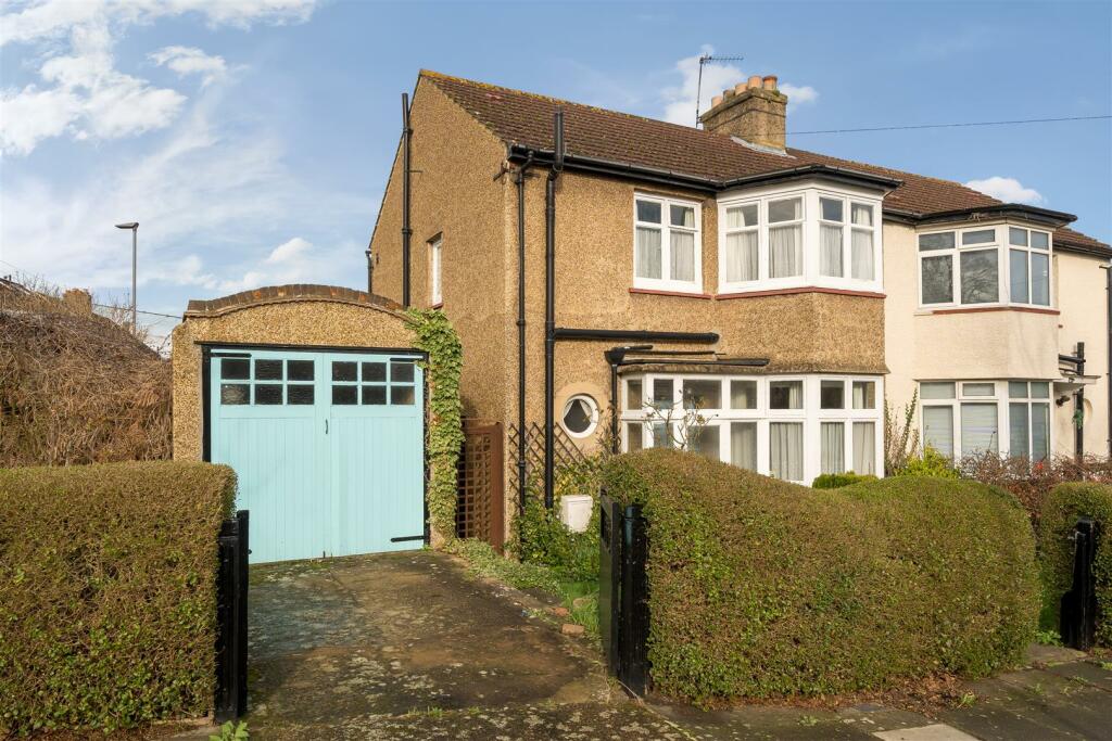 3 bedroom semidetached house for sale in Hill Crescent, Surbiton, KT5