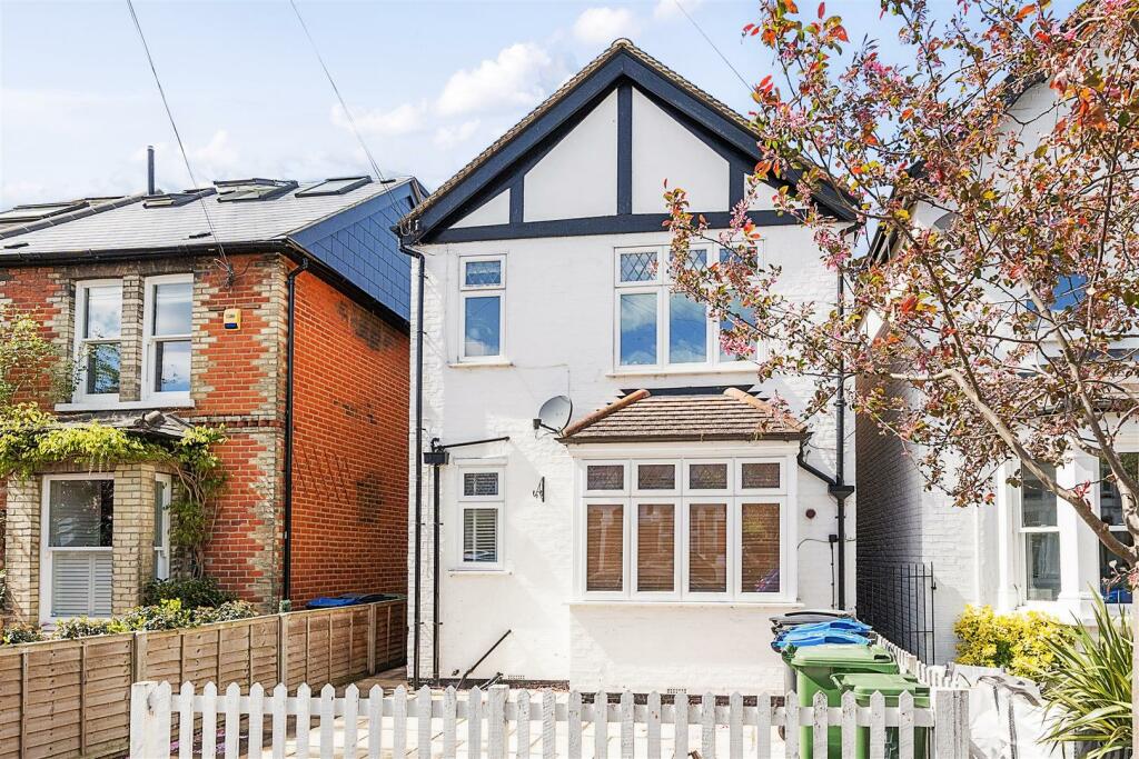 1 bedroom apartment for sale in Worthington Road, Surbiton, KT6