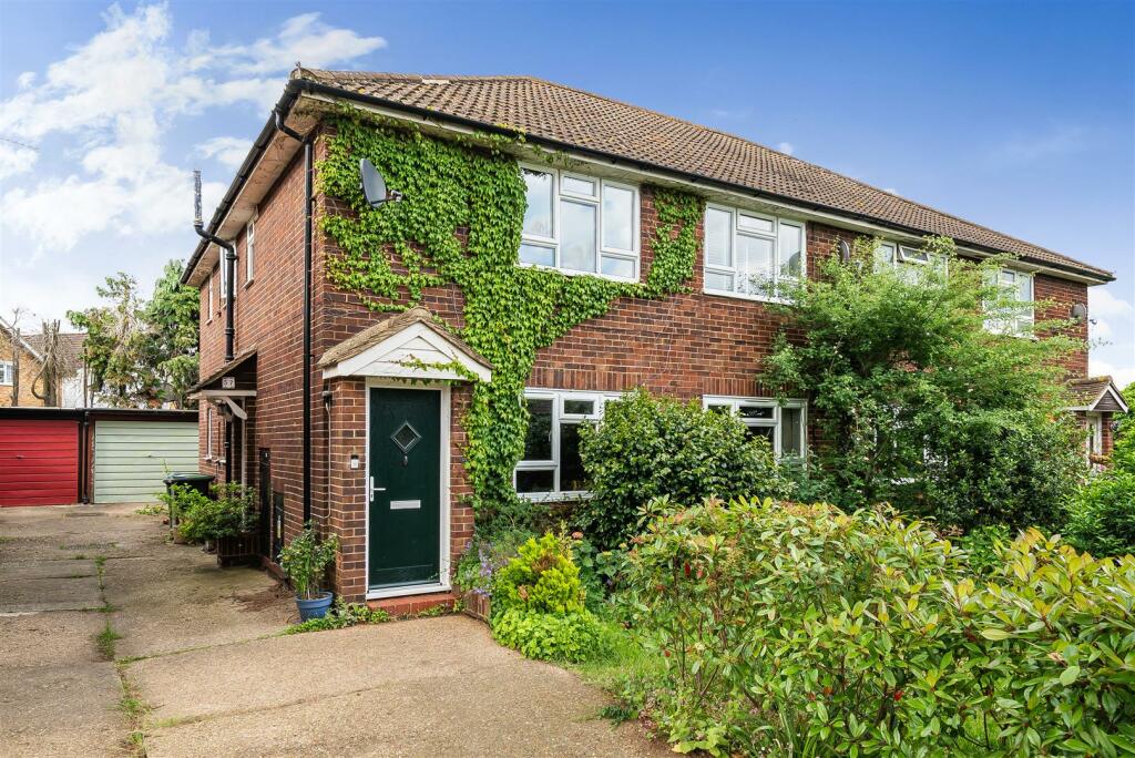 2 bedroom apartment for sale in Shrewsbury Close, Surbiton, KT6