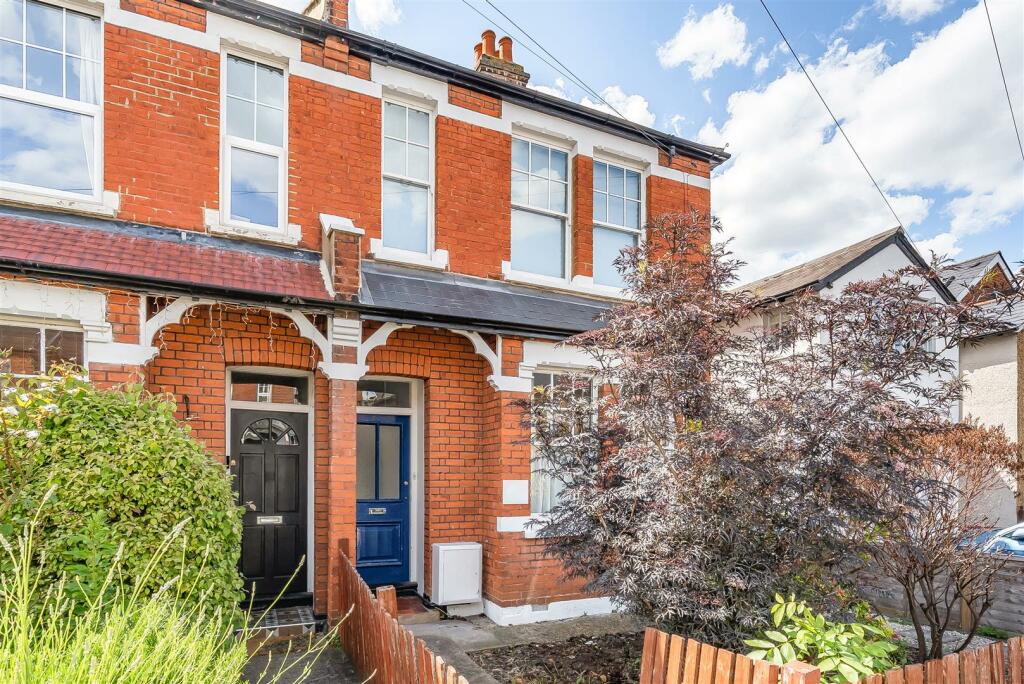 1 bedroom for sale in Bond Road, Surbiton, KT6