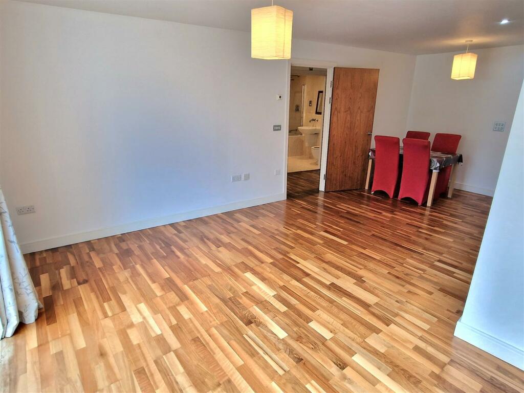 Additional property image - Hemisphere, 4 Edgbaston Crescent, Edgbaston