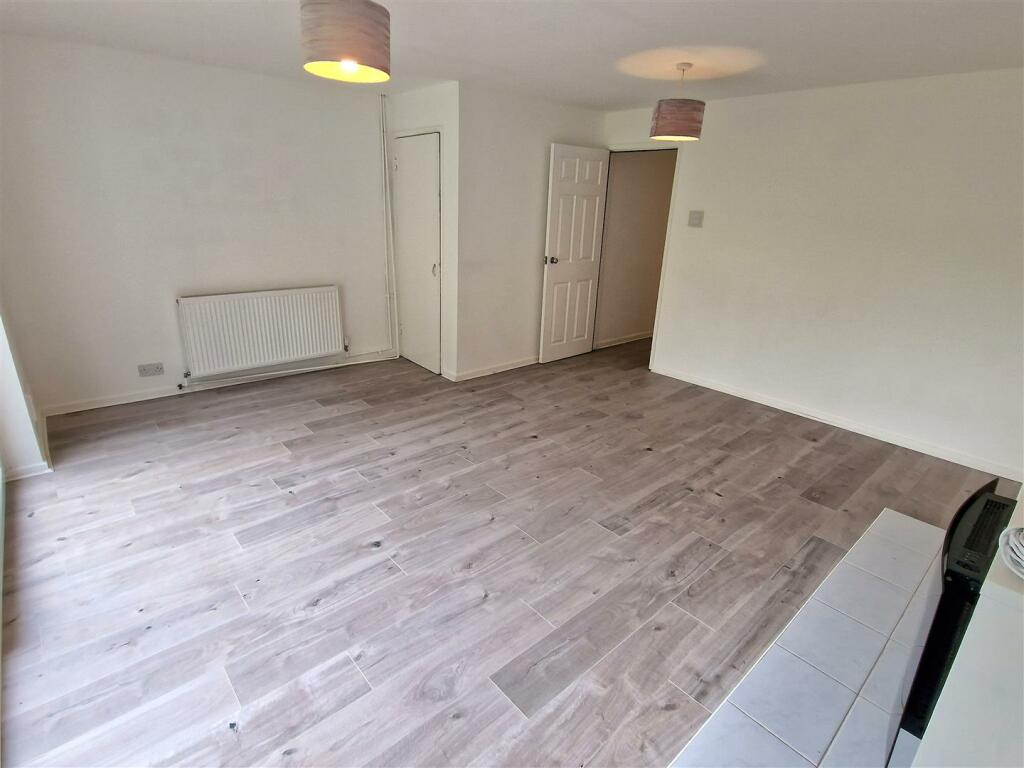 Additional property image - Malt Close, Harborne, Birmingham