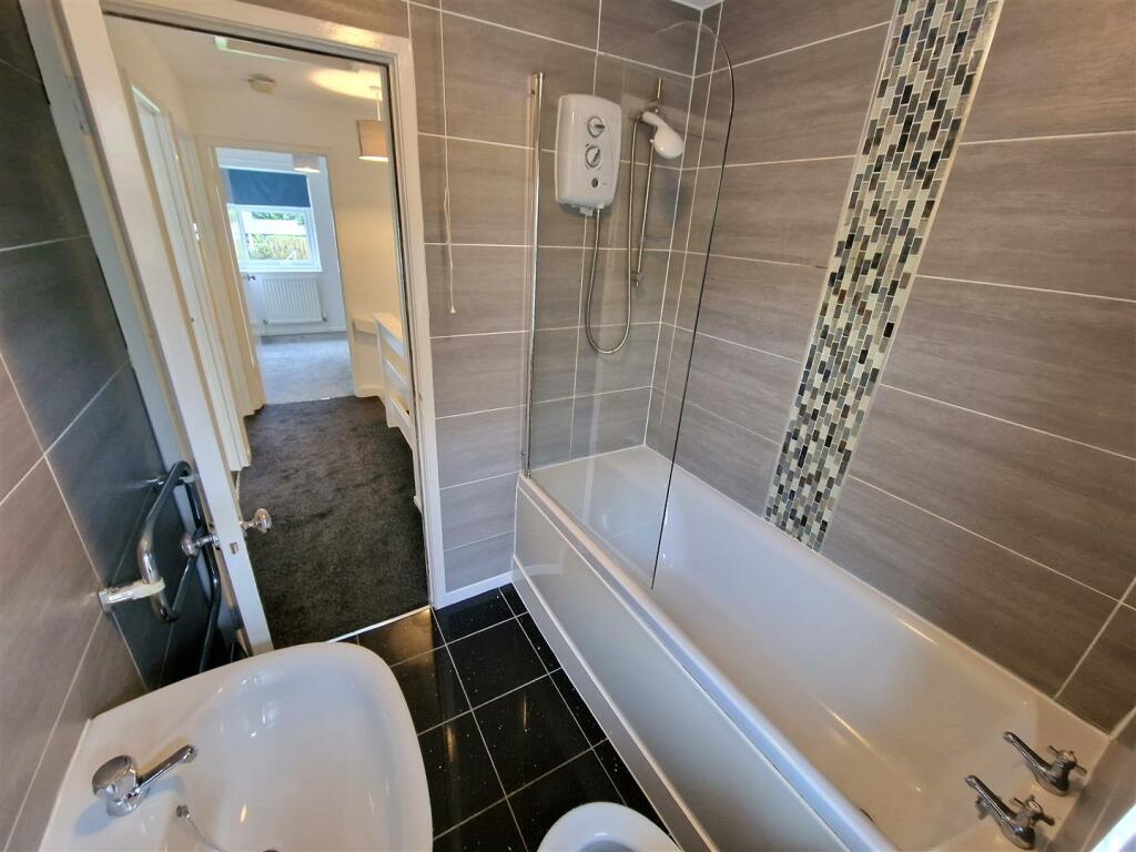 Additional property image - Malt Close, Harborne, Birmingham