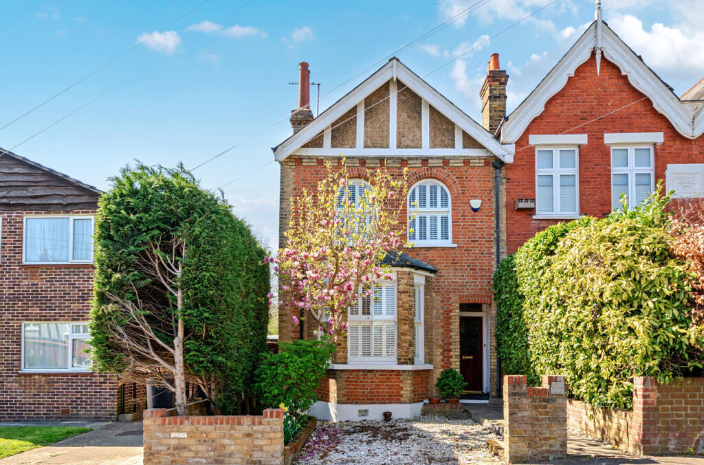 Main image of property: Hadley Road, Barnet, EN5