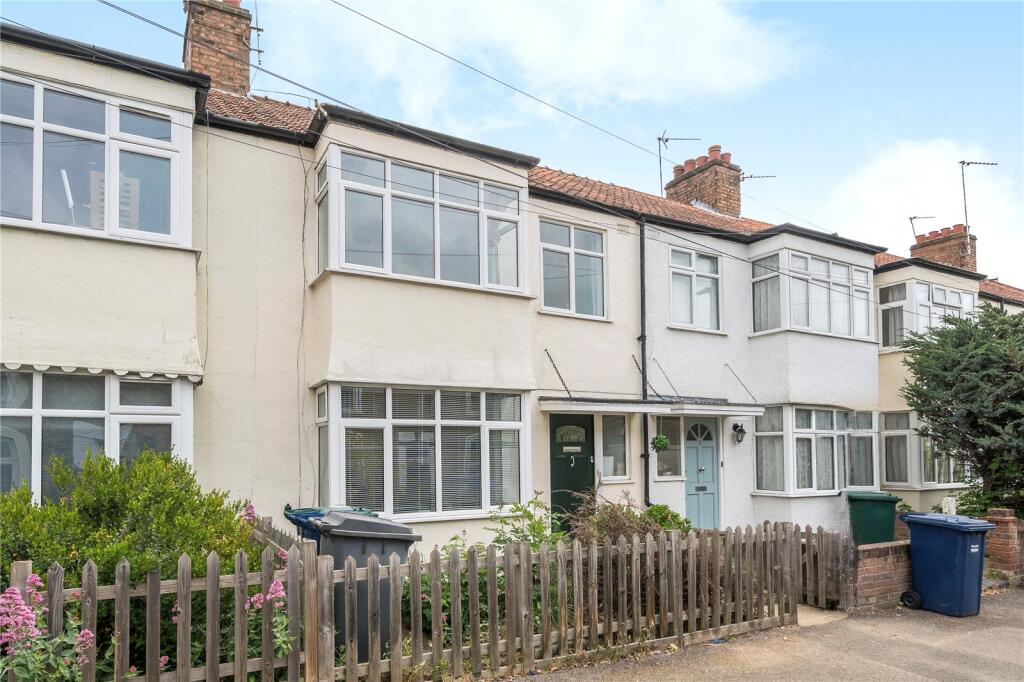 Main image of property: Victoria Avenue, Barnet, EN4