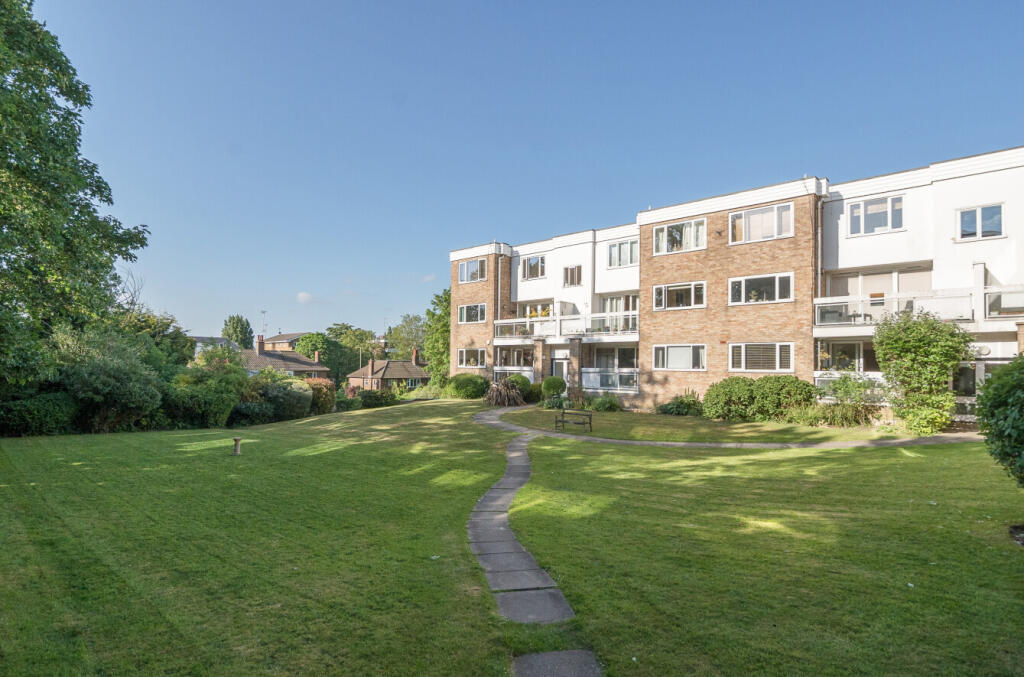 Main image of property: Springfields, 17 Somerset Road, New Barnet, Hertfordshire, EN5