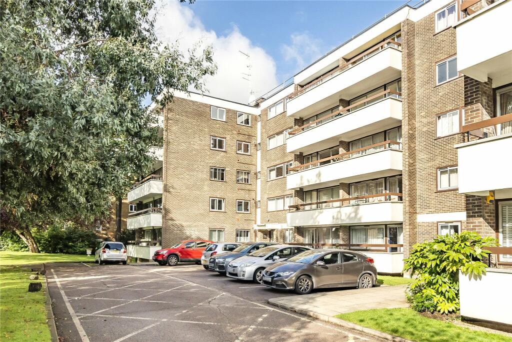 2 bedroom apartment for sale in Barnes Court, Station Road, New