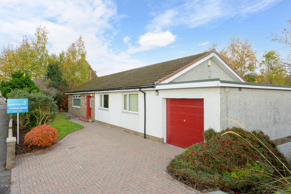 Main image of property: Lismhor, 6 Norwood Avenue