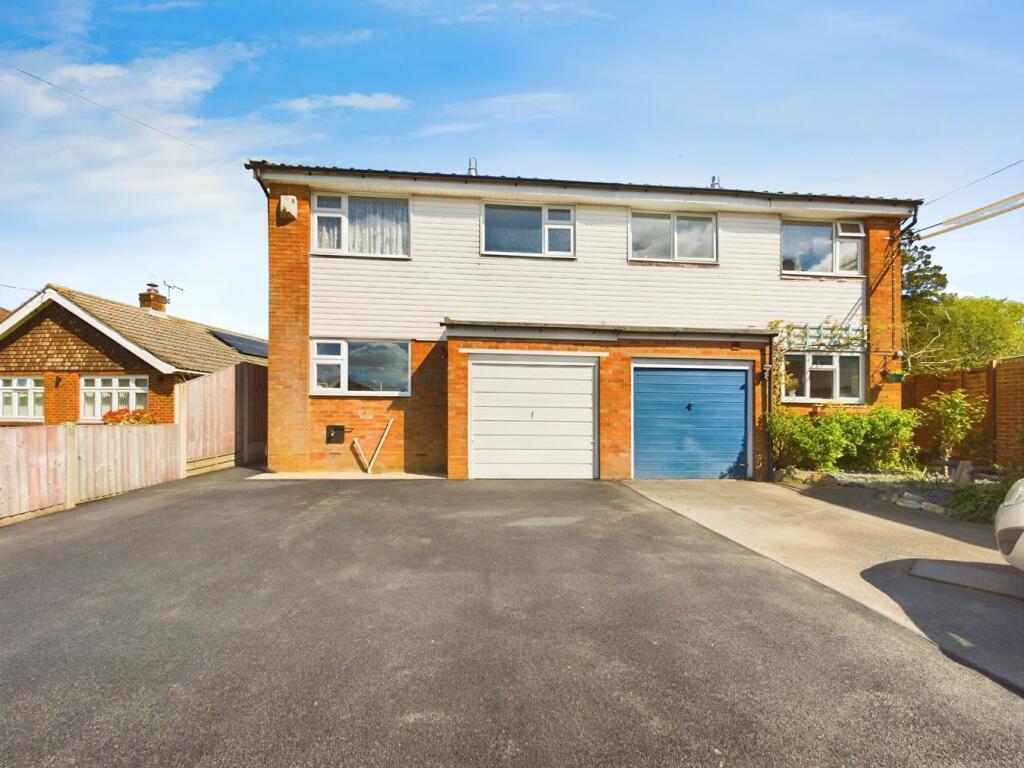 Main image of property: Pound Road, Bursledon, Southampton, SO31