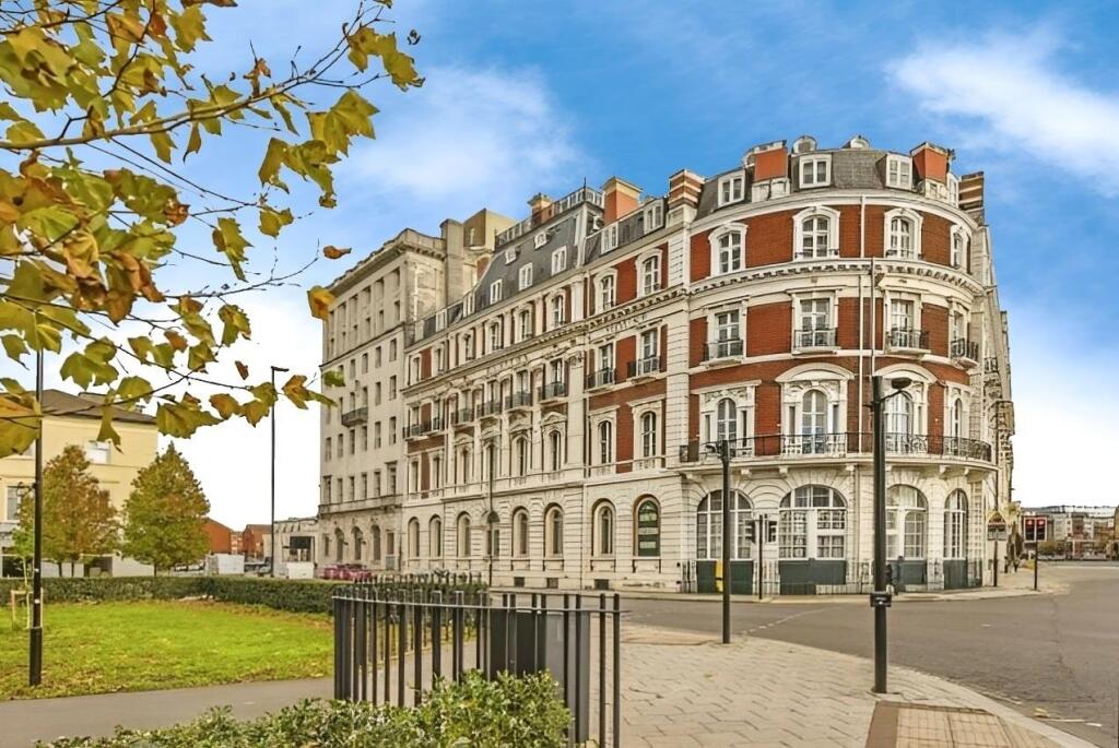 Main image of property: South Western House, Southampton, SO14