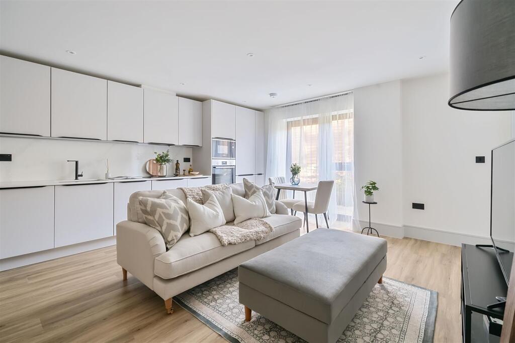 Main image of property: Meadway, Haslemere