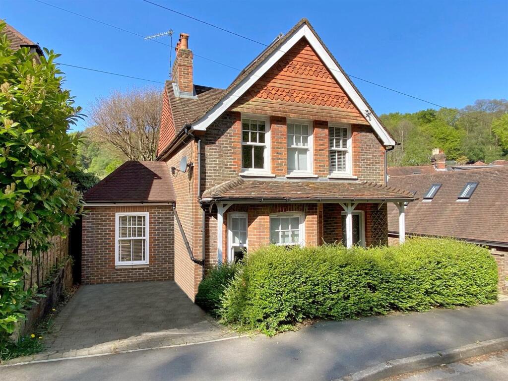 Main image of property: The Avenue, Haslemere