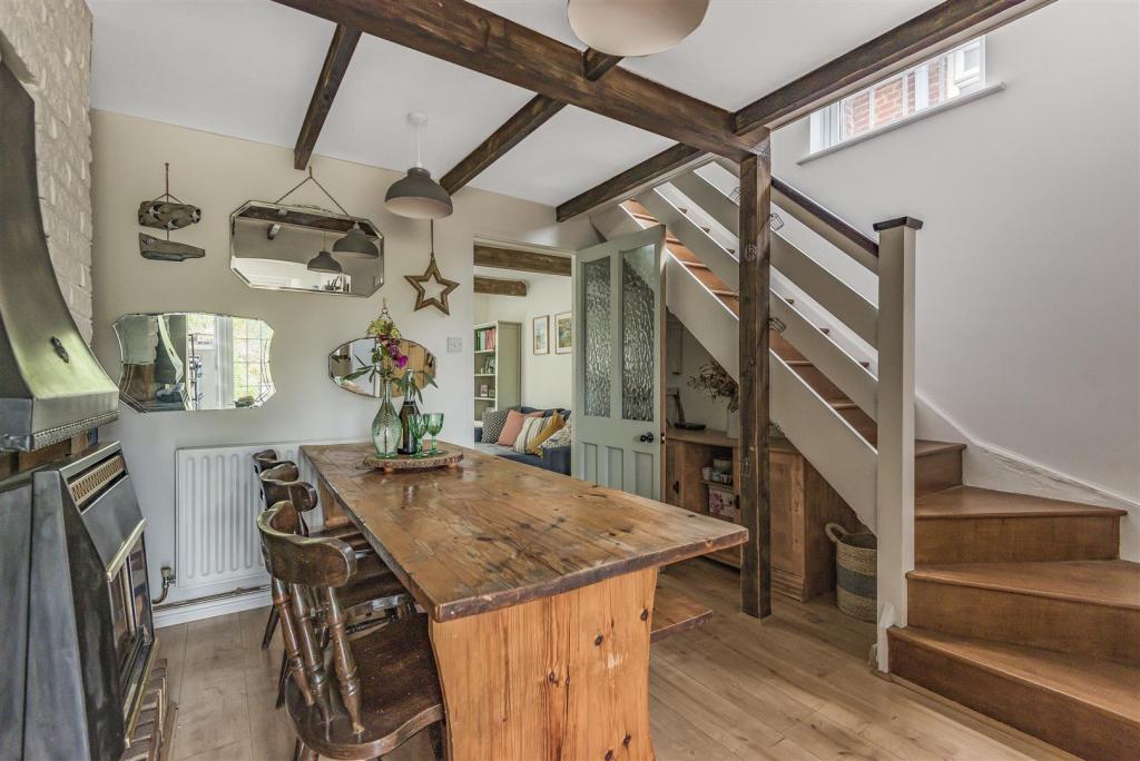 2 bedroom semidetached house for sale in Camelsdale, Haslemere, GU27