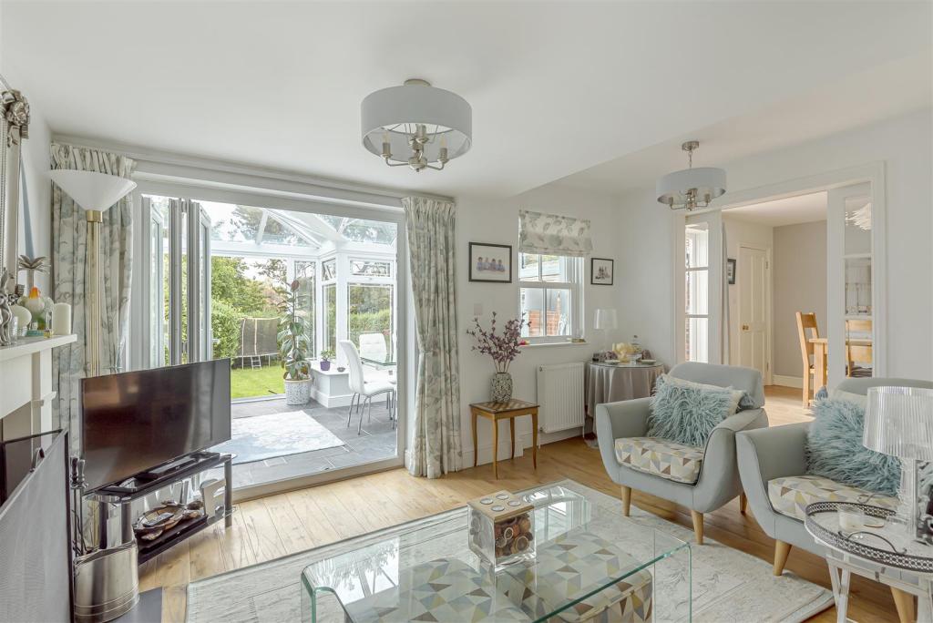 5 bedroom detached house for sale in Camelsdale Road, Camelsdale